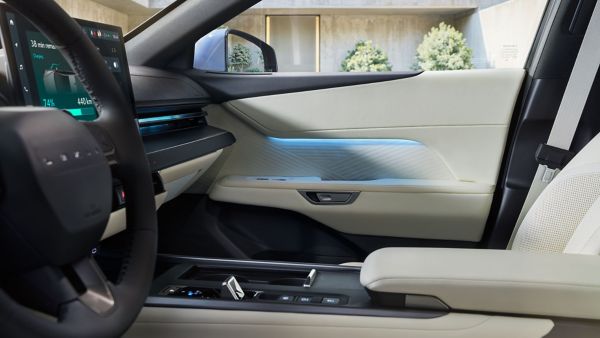 The side door panel of a Lexus ES