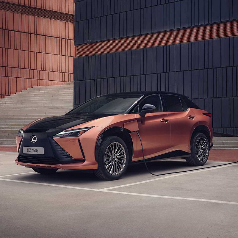 dxp-lexus-rz-450e-world-premiere-gallery-exterior-13-1920x1080-3