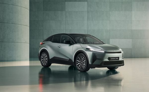 Toyota C-HR+