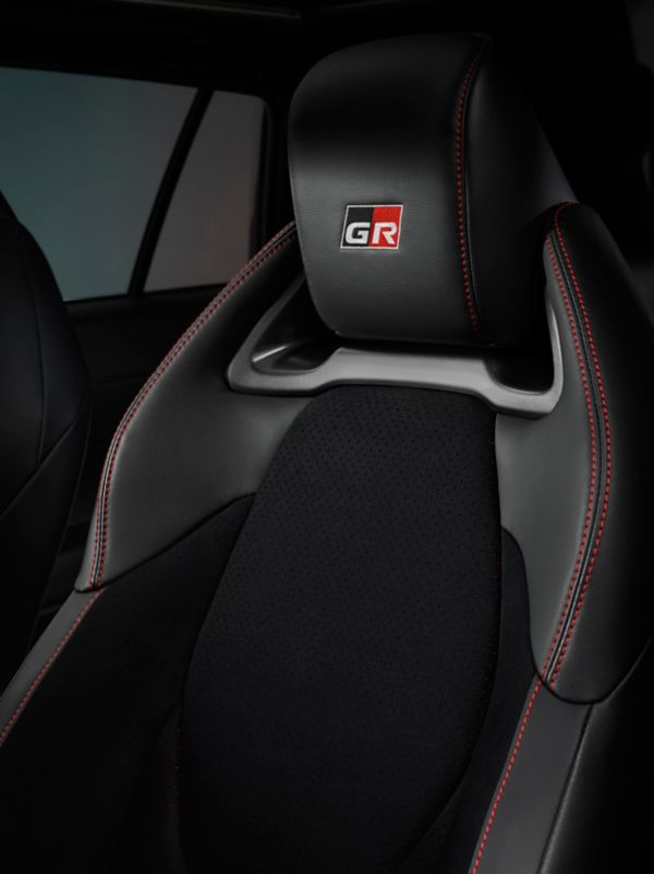 2025_Corolla Cross GR Sport_DET_010