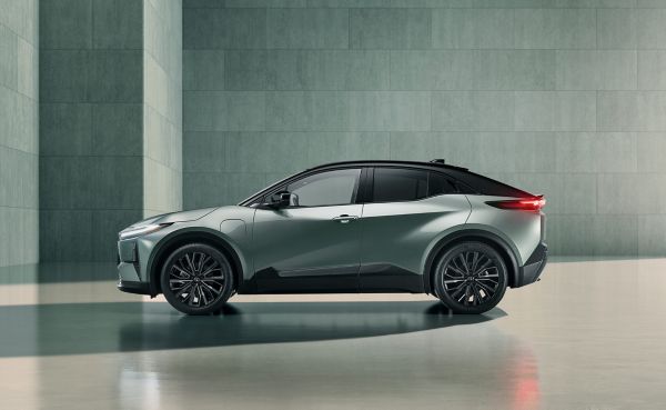 ny toyota c-hr+