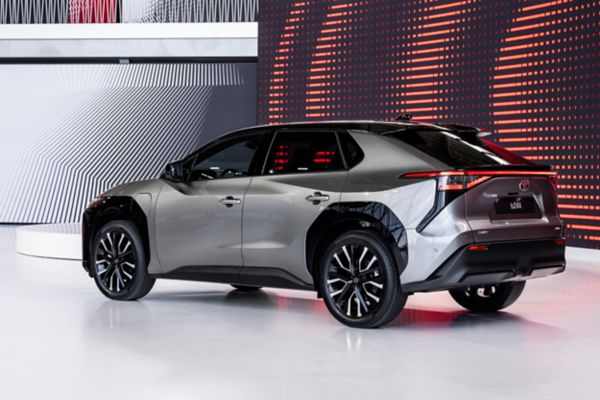 Toyota sætter pris på ny bZ4X elbil