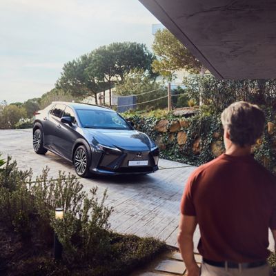 Batterij-elektrische Lexus