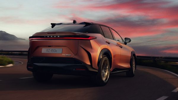 לקסוס RZ רכב SUV חשמלי