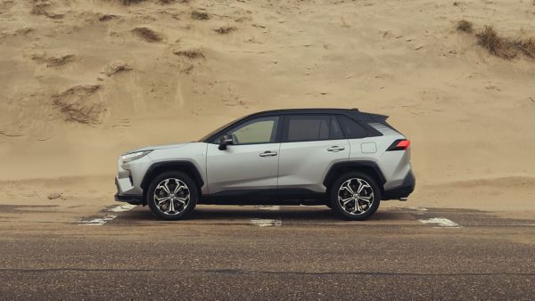 Toyota RAV4 operational lease