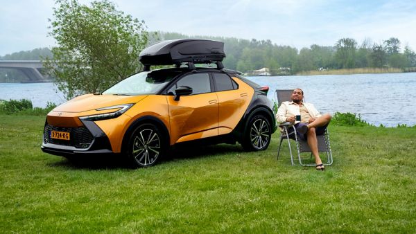 Toyota C-HR met dakkoffer
