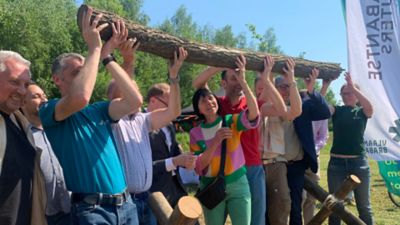 Tham gia lực lượng trong một sự hợp tác địa phương