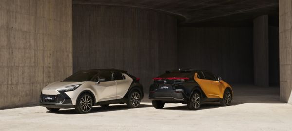 NOWA TOYOTA C-HR