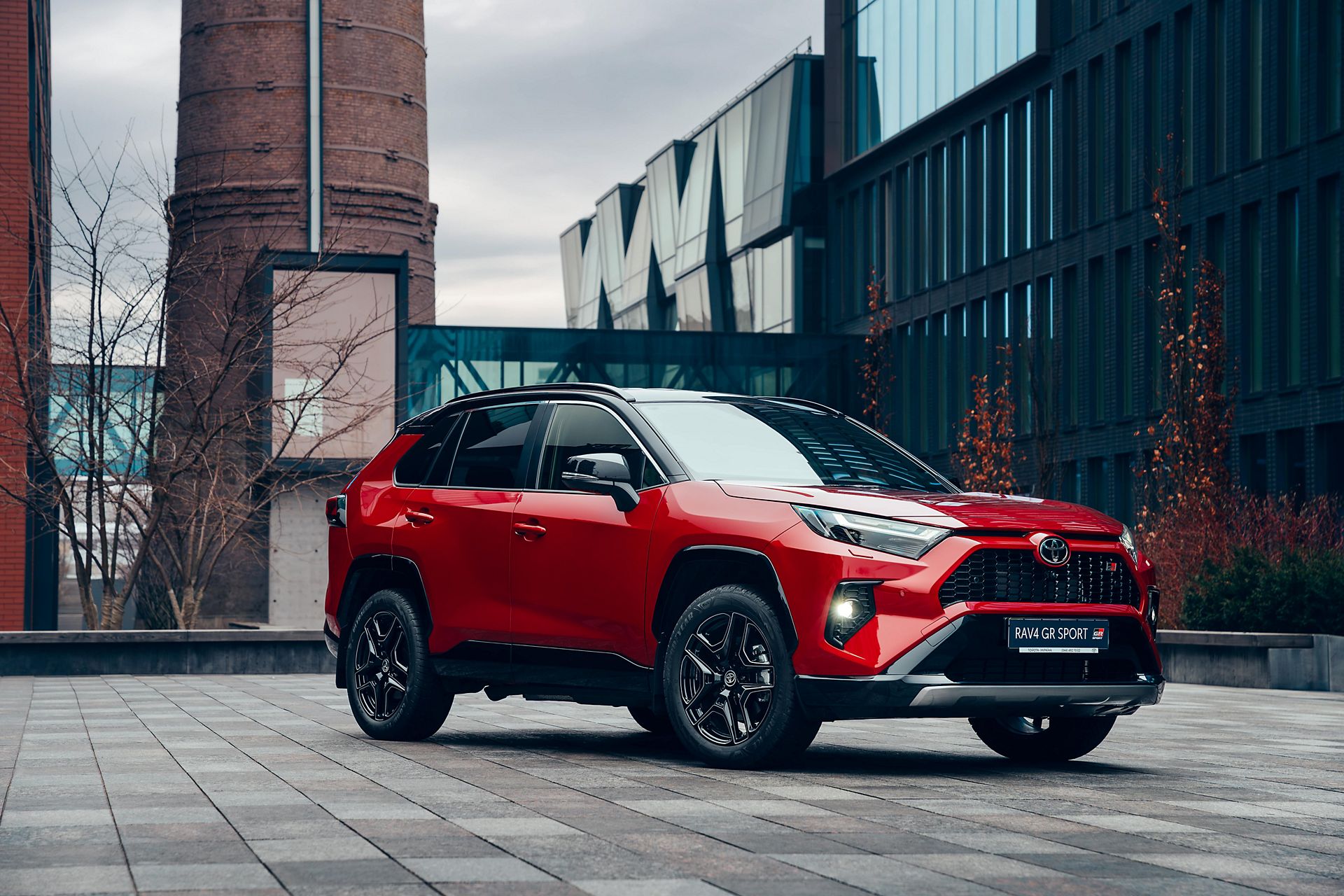 RAV4 Exterior image4