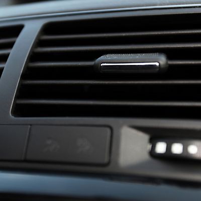 Klimaanlage im Auto: Tipps zur richtigen Wartung