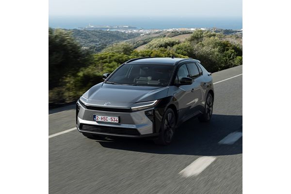 Nowa Toyota bZ4X