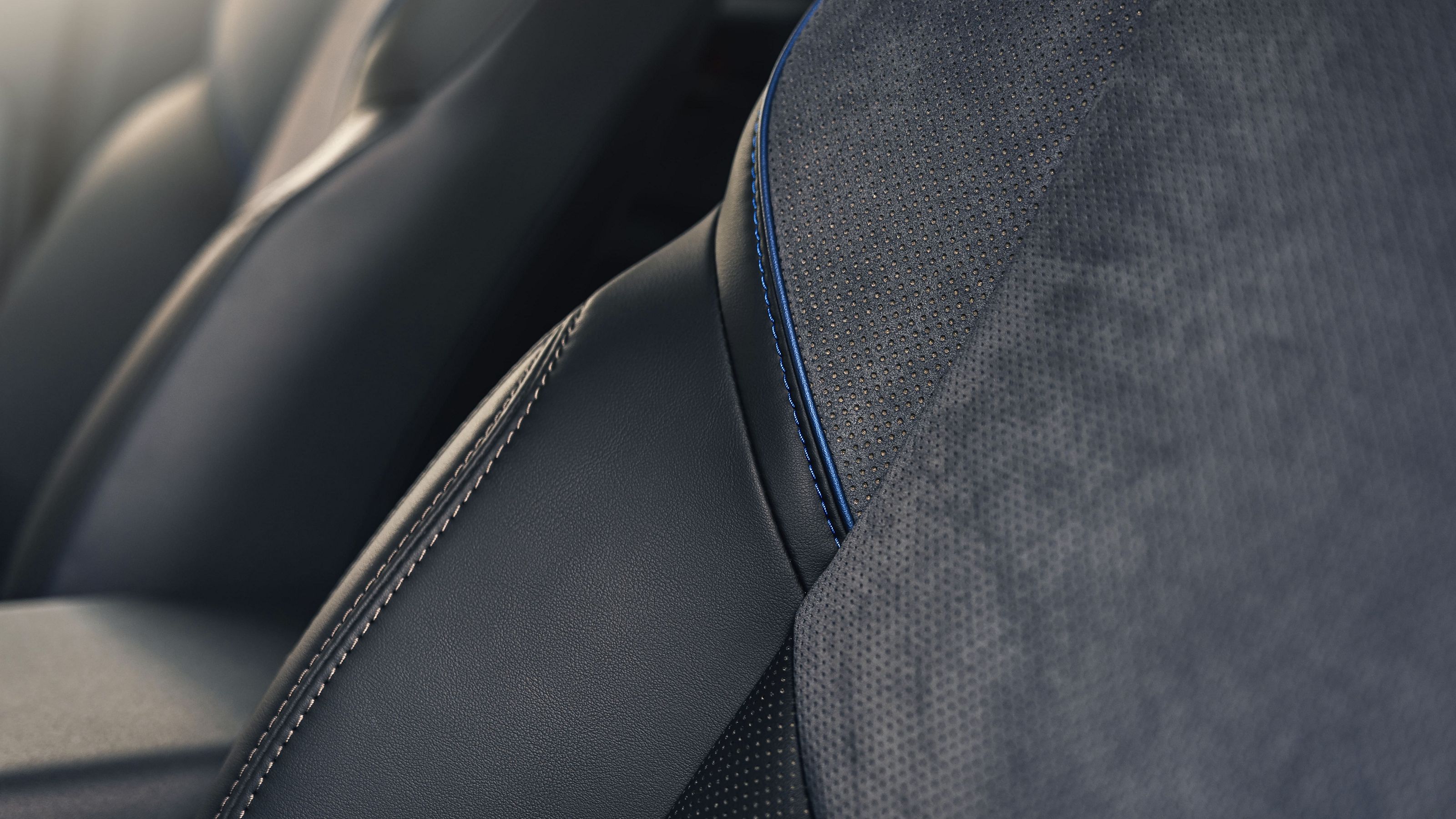 interior rav4