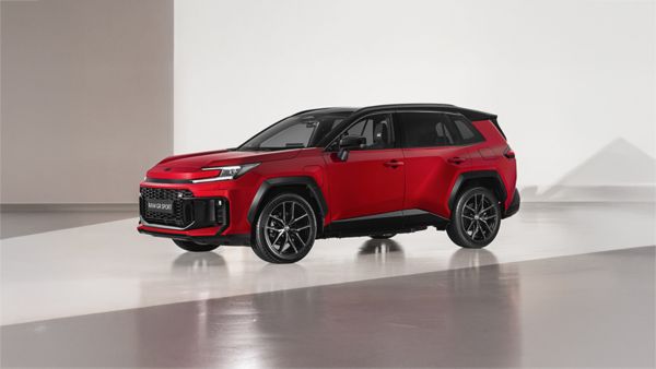 Je to tady! Přijíždí nová generace Toyoty RAV4