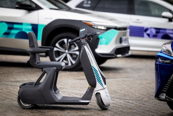 A Kinto mobility concept with the incription of Paris 2024 on it