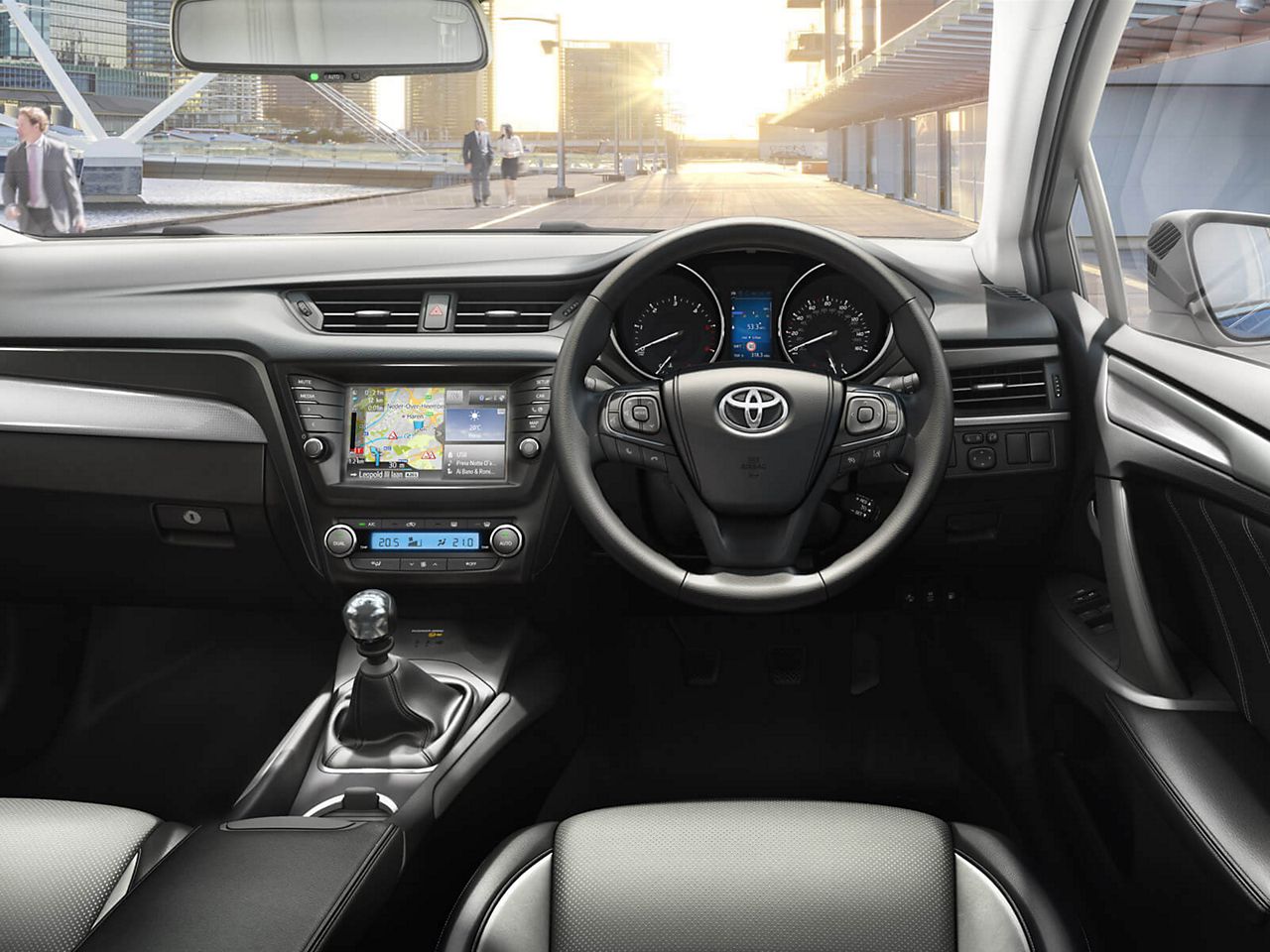 Toyota avensis on sale plug in hybrid