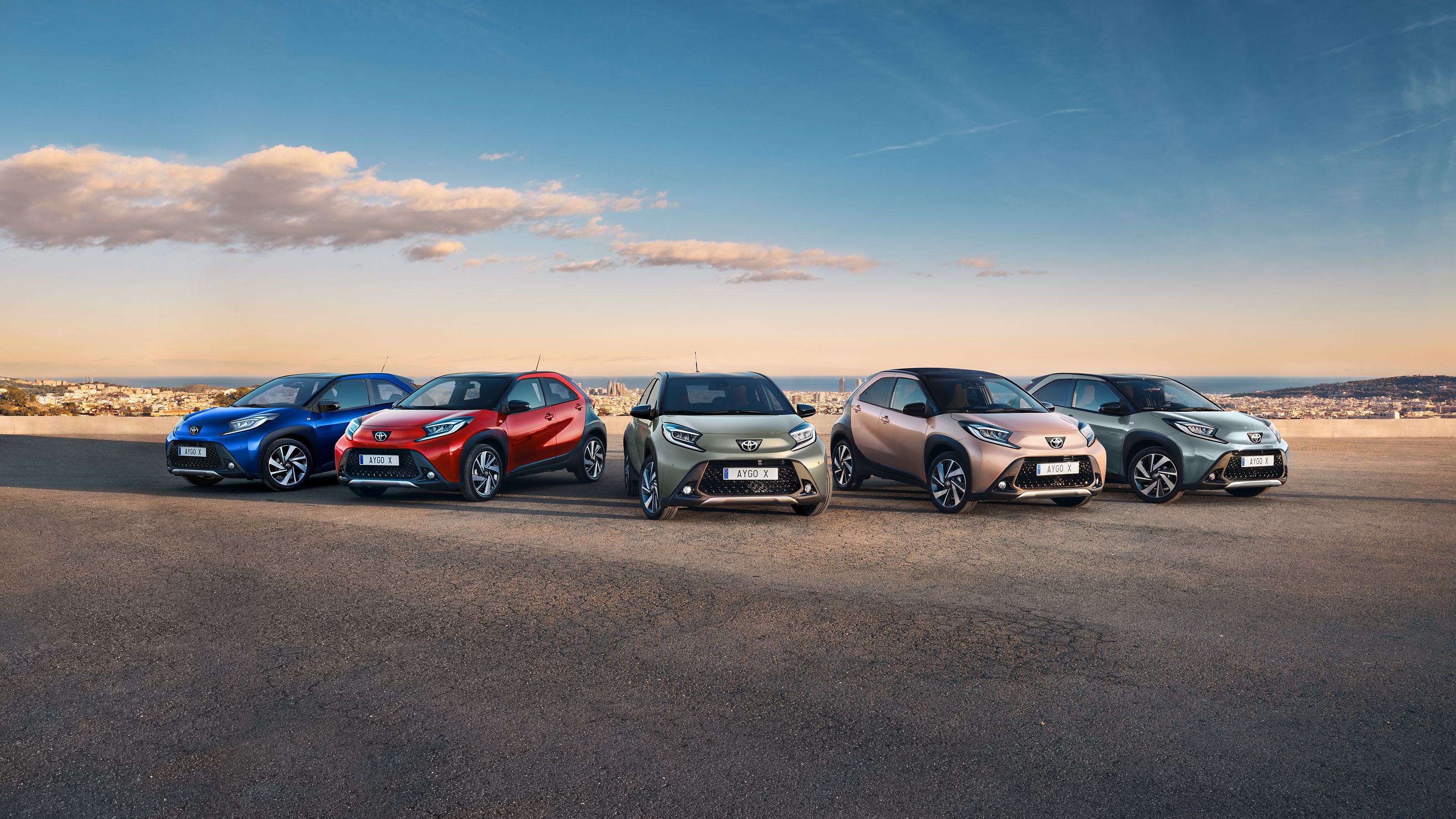 5 Aygo X i forskellige farver