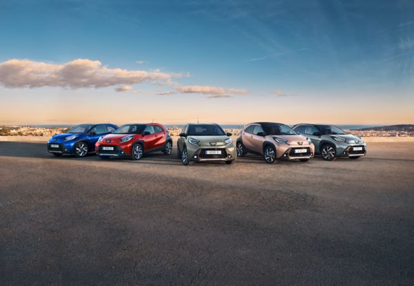 5 Aygo X i forskellige farver