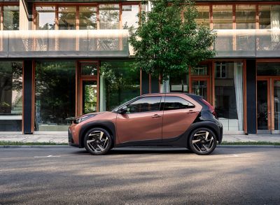 Toyota Aygo X sicurezza e parcheggio in citta
