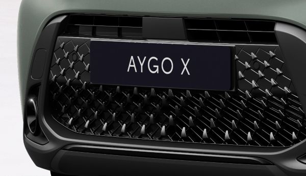 Aygo X frontgitter