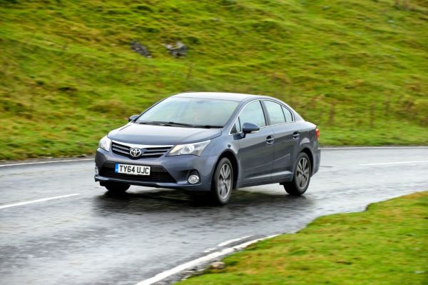 Trejde generation Avensis 