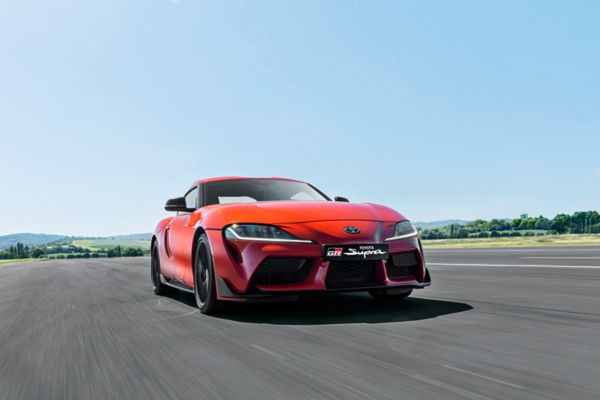 GR Supra von vorne.