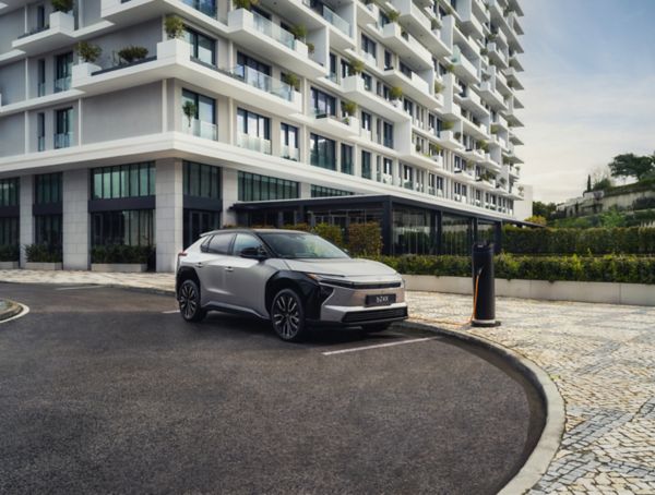 το Battery Electric Toyota bZ4X