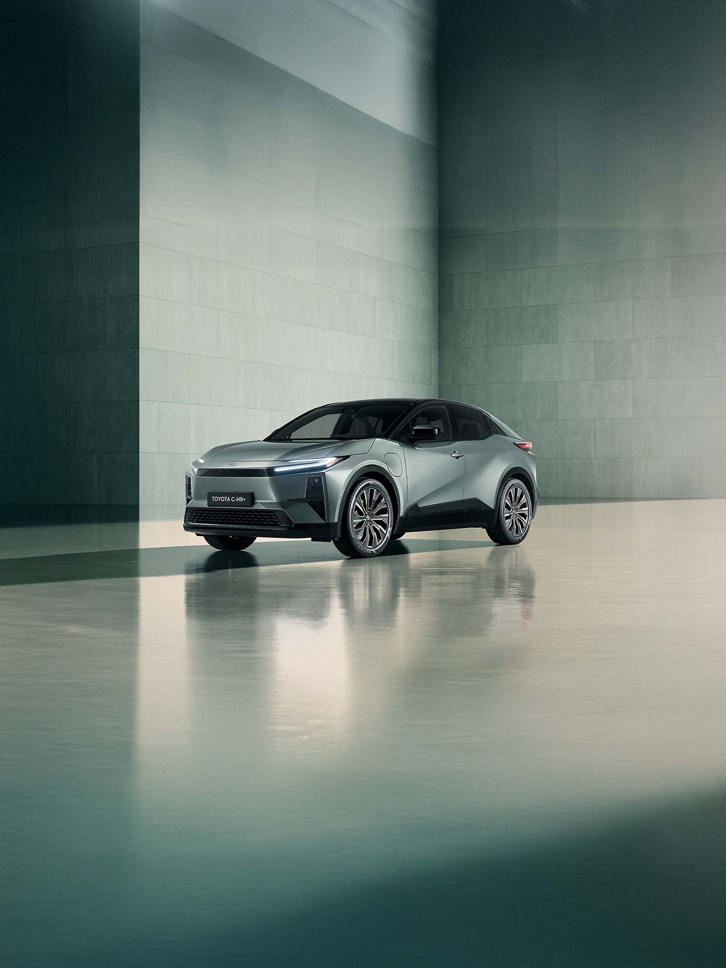 Toyota C-HR+