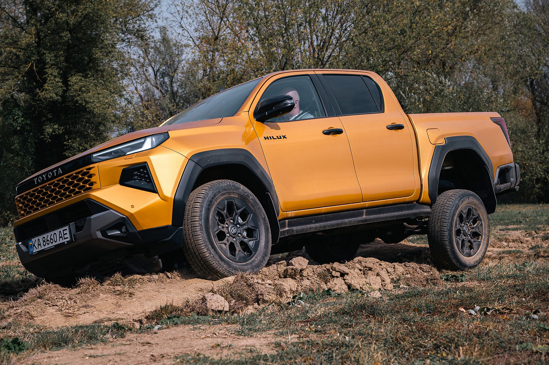 new rav4 multimedia 
