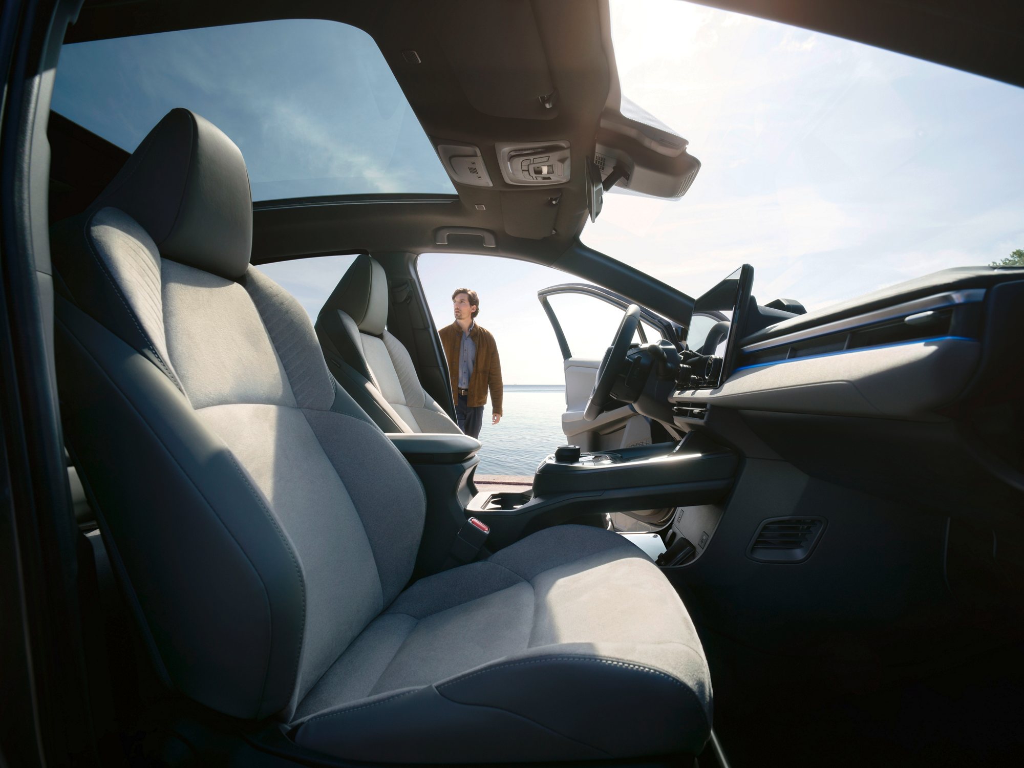 Toyota C-HR+ modern elektromos utastere