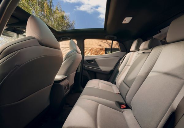 The roomy rear seats of the Toyota C-HR+ 