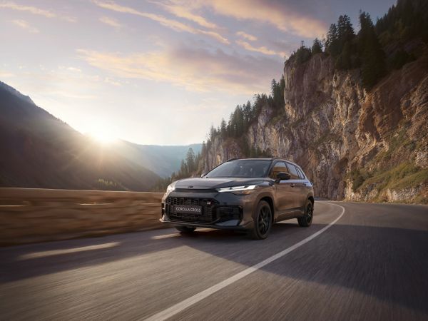 Изглед на вътрешния интериор на NG C-HR