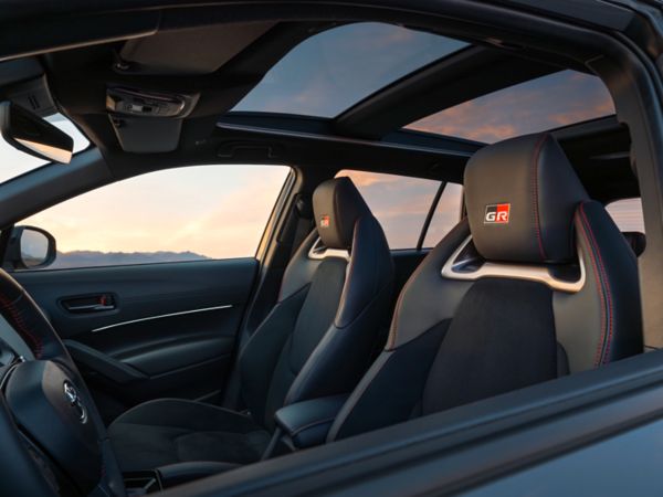 Toyota Skyview -panoraamakatto