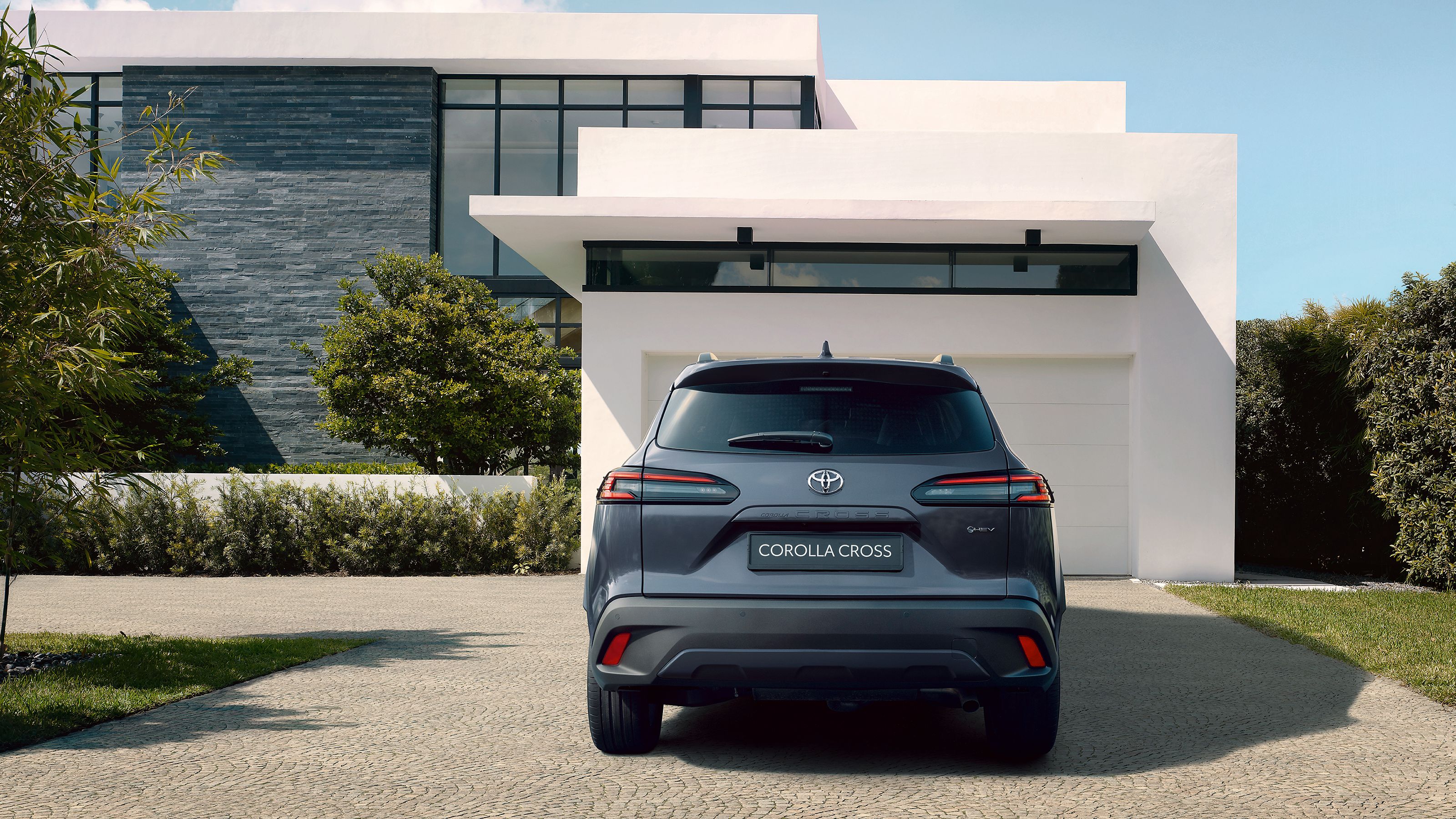 Toyota Corolla Cross vue arrière coffre fermer