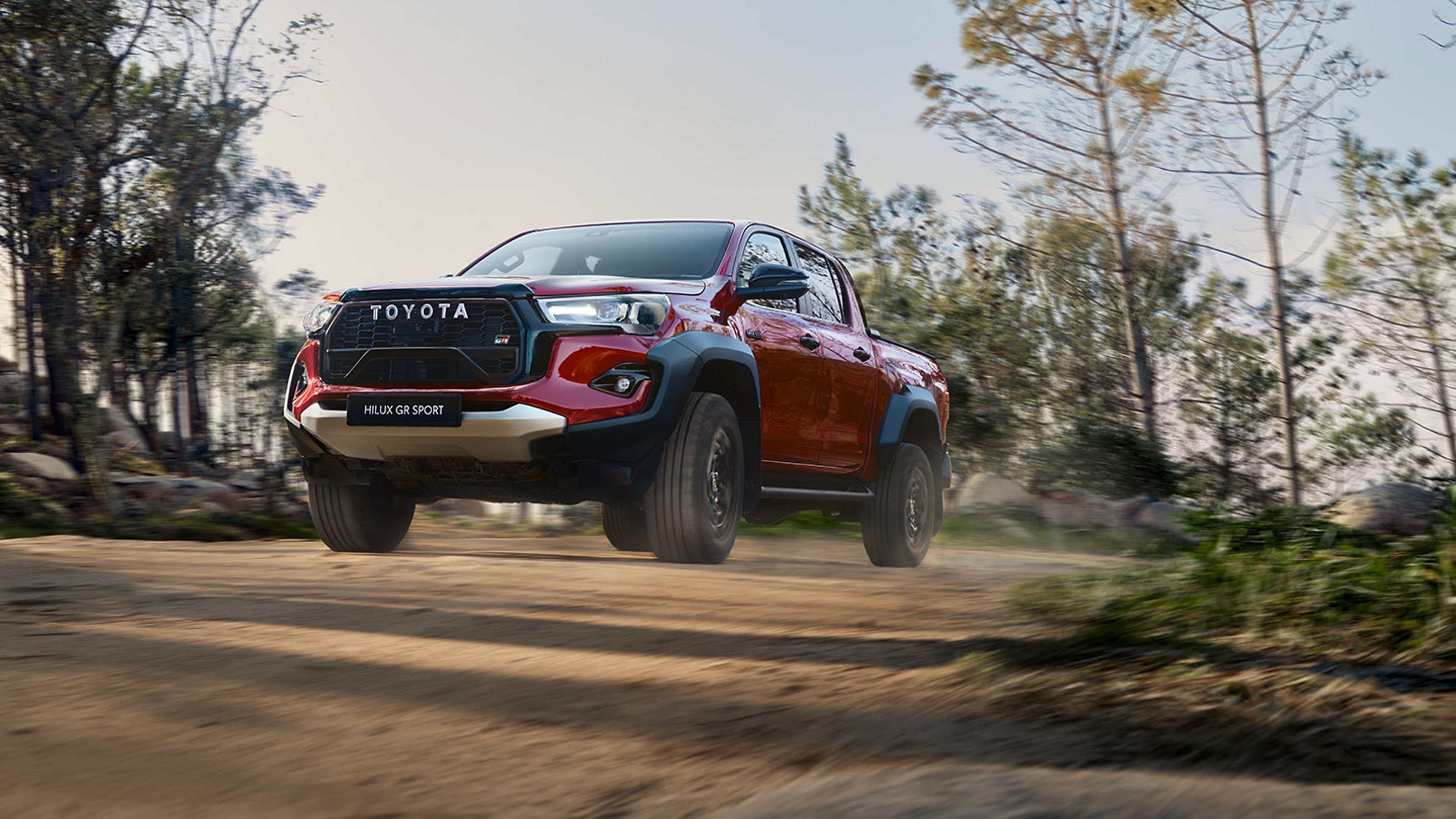 Cabecera-Toyota-Hilux-GR-Sport:Large-Landscape