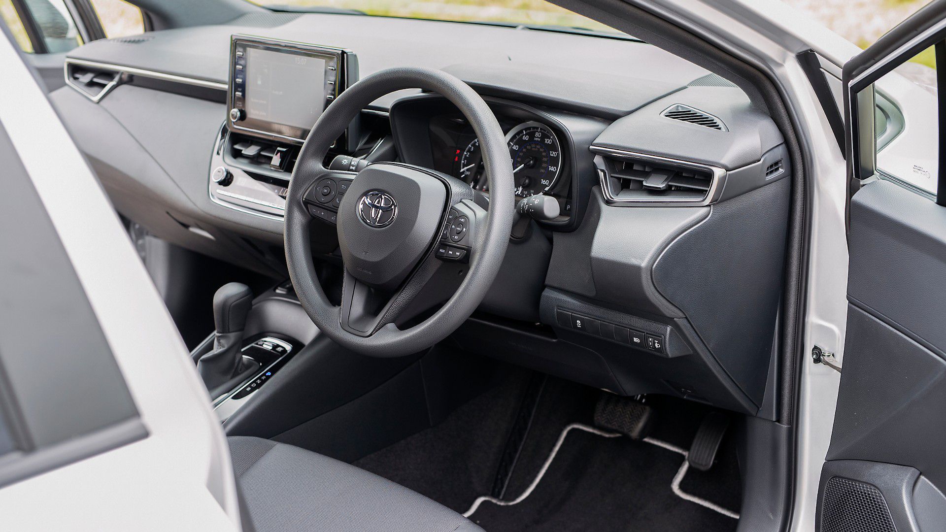 Toyota Corolla Commercial interior front