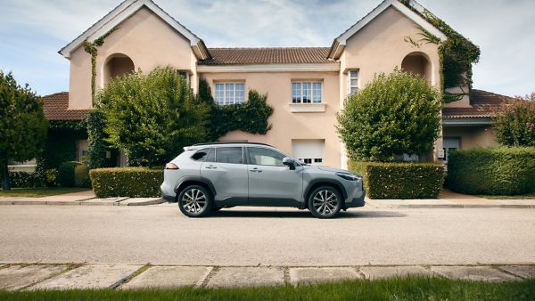 Corolla cross 4