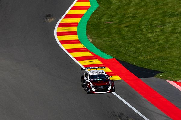 Lexus RC F GT3 et Akkodis