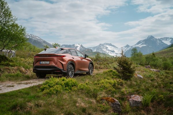 Lexus RZ | Lexus Norge