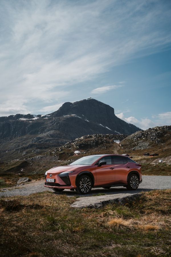 Lexus RZ | Lexus Norge