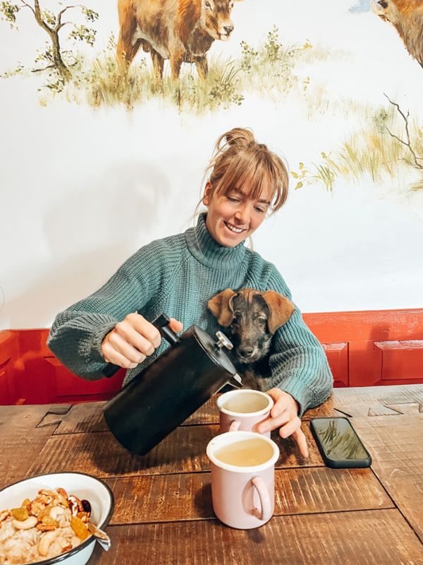 Duurzaam, reizen, met Bart, en, Annelouc, koffie, hondje