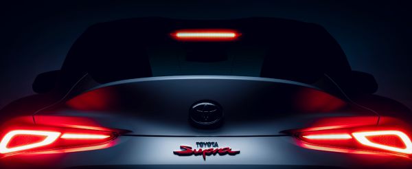 Toyota sætter manuelt gear i GR Supra