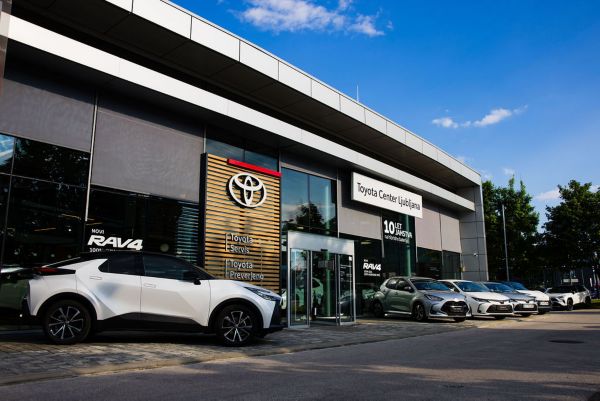 Prodajni i servisni tim