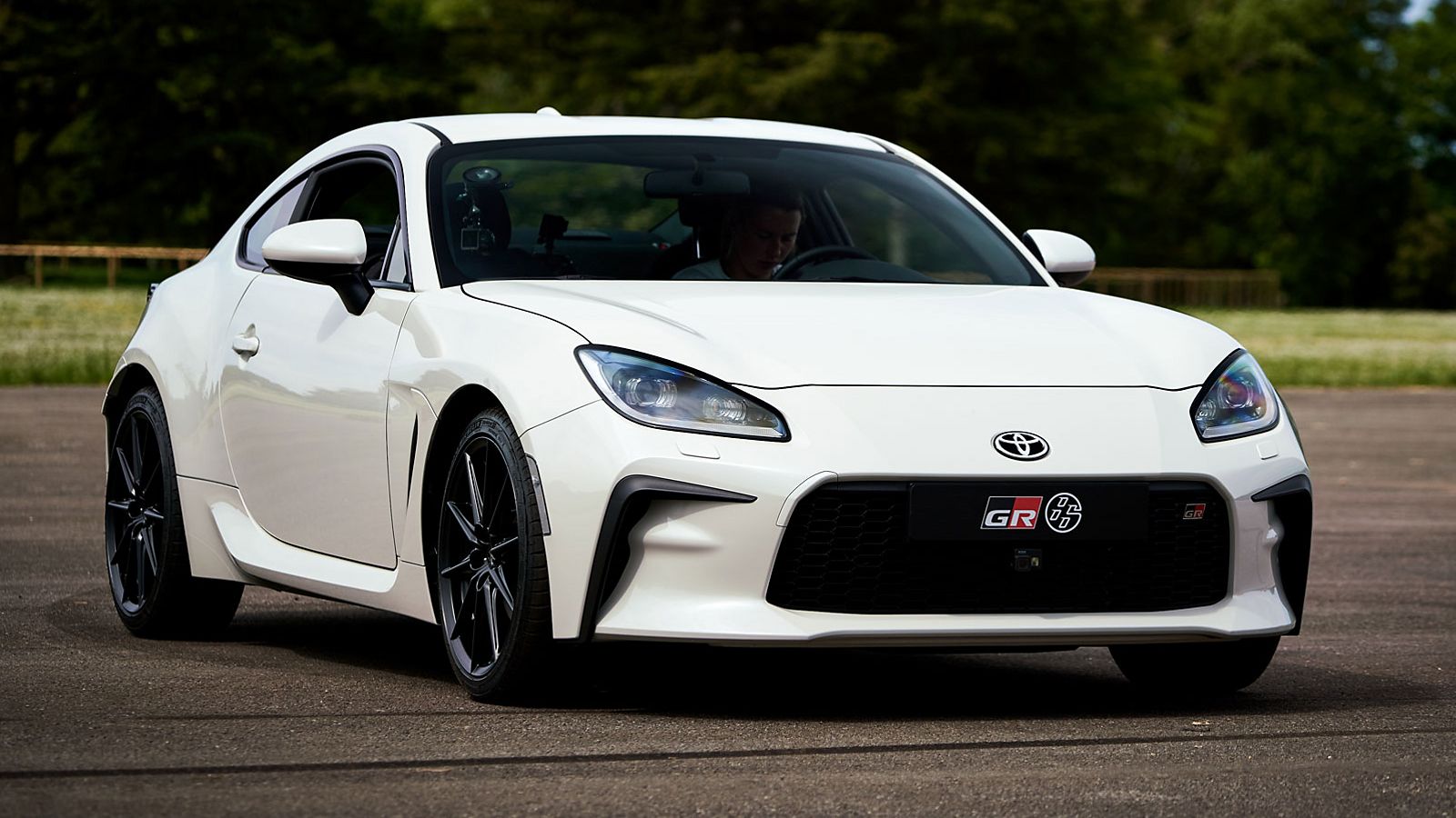 Toyota GR86 White