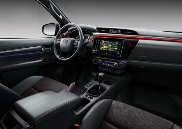 Interior Hilux