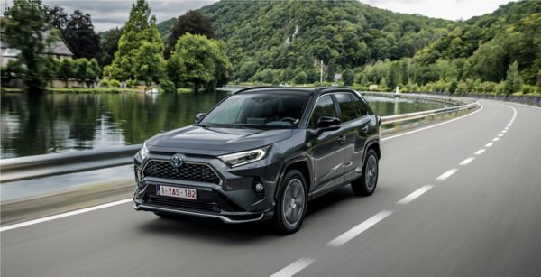 Modelul RAV4 Plug-in Hybrid