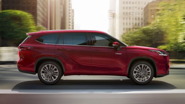 Toyota Highlander | Discover Highlander Range | Toyota UK