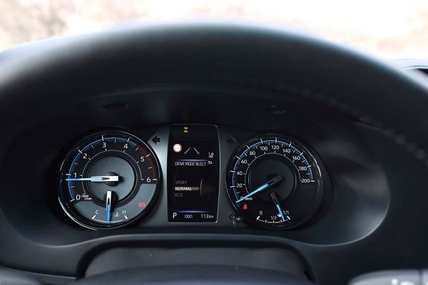 Hilux, Hybrid, 48V, interieur, close, up, dashboard