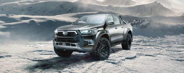 Toyota Hilux AT35 front angle on snow