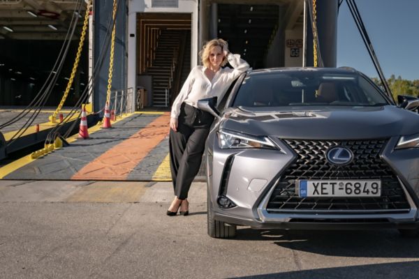 Ιωάννα Δρέττα και Lexus UX