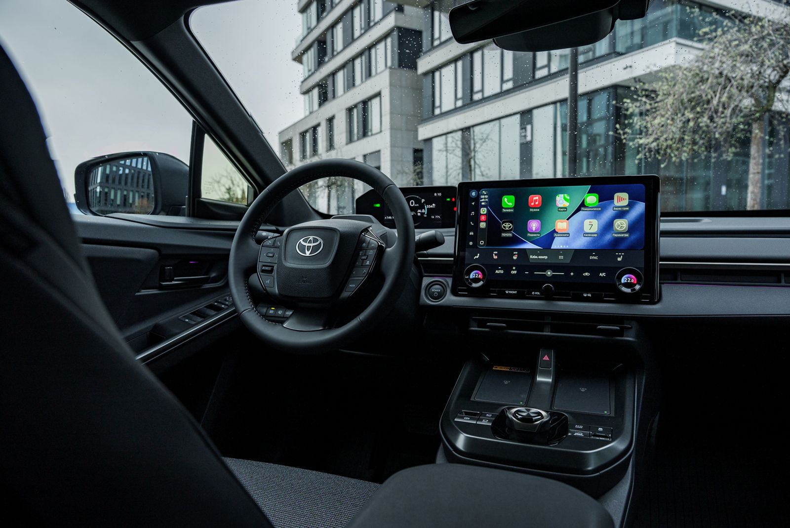 Кокпіт Toyota bZ4X